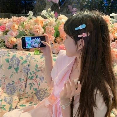 色彩直冲而上